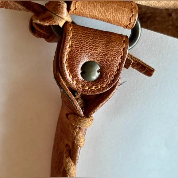 Balenciaga Classic Arena Y2K Leather Tote - Picture 7 of 15